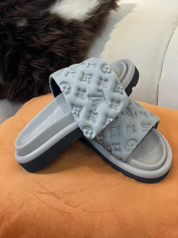 LV Slipper Men Shoes 0031（2022）