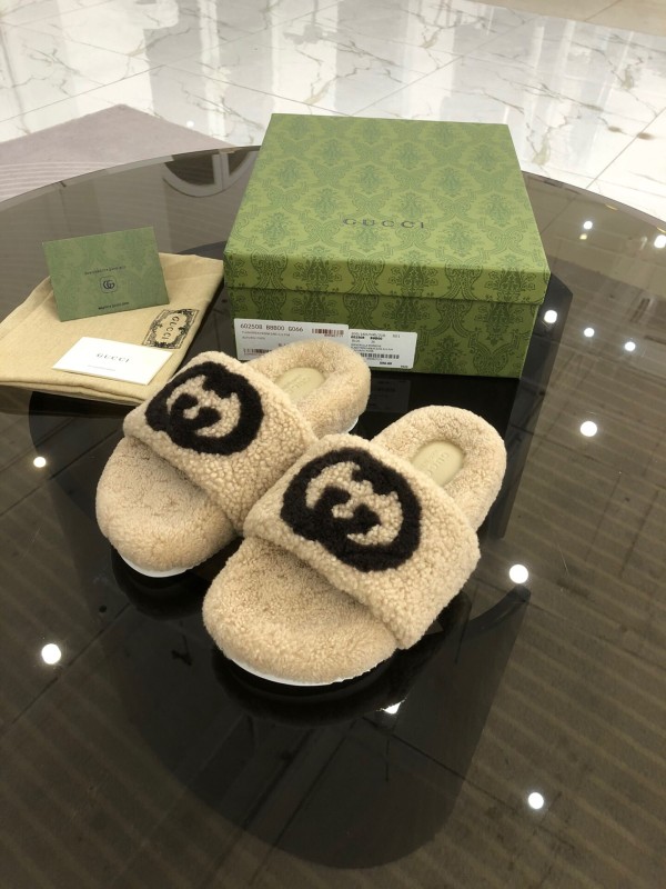 Gucci Hairy slippers 0015（2021)
