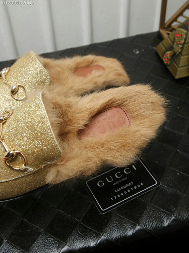Gucci Hairy slippers 007