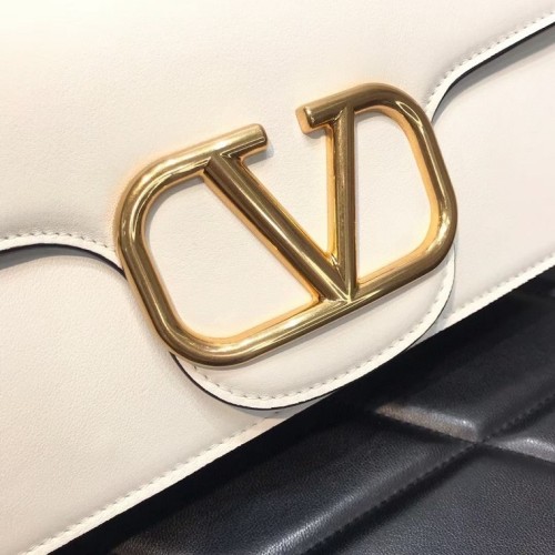 Valentino Handbags 0011（2022）
