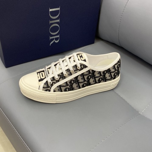 Dior Single shoes Men Shoes 0010 (2021）