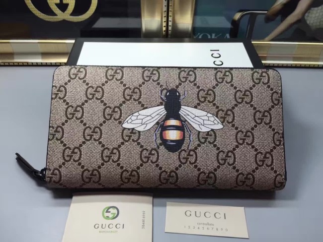 Gucci wallets 047