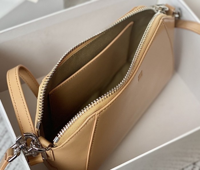 Givenchy Super High End Handbag 004（2022）