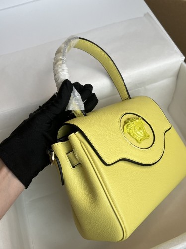 Versace Super High End Handbags 008 (2022)