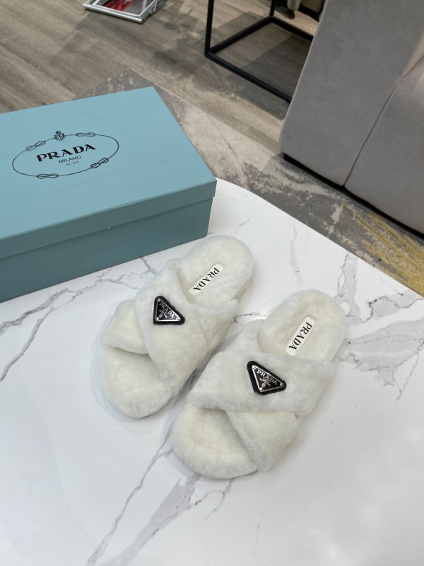 Prada Hairy slippers 0010 (2021)