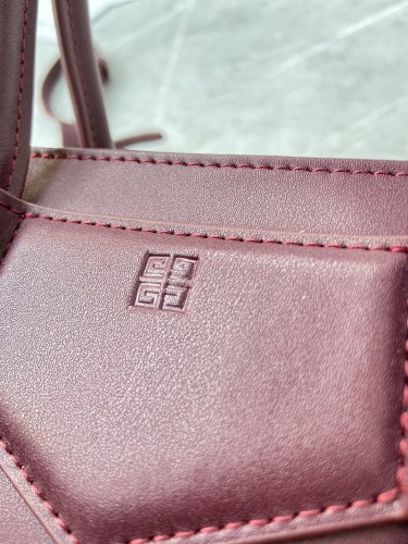 Givenchy Super High End Handbag 0029（2022）