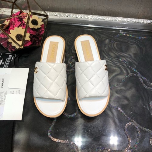 Chanel Slippers Women shoes 007 (2022)