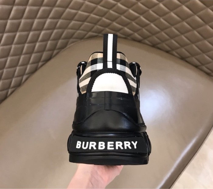 Super High End Burberry Men Shoes 003 (2021)