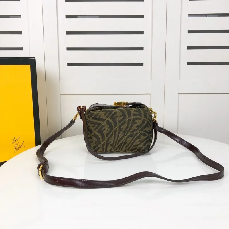Fendi Handbag 009（2021）