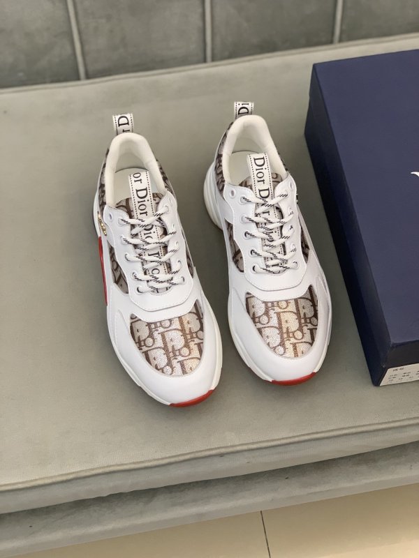 Dior Single shoes Men Shoes 0018 (2021）