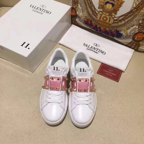 Super High End Valentino Low Top Flat Sneaker Men and Women-012