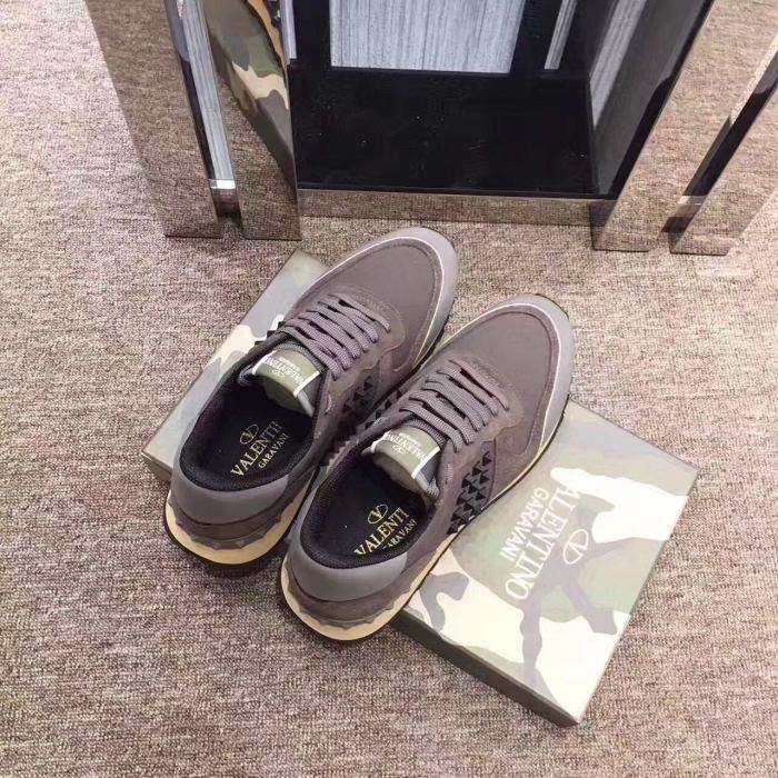 Valentino Studded Suede & Nylon Men and Women Sneakers-008