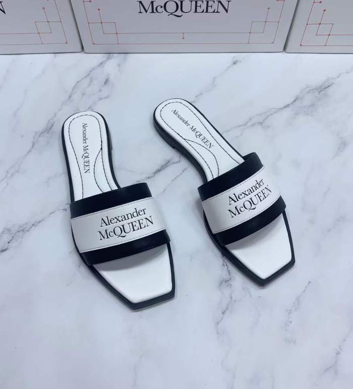 Alexander McQueen Slipper men Shoes 0019（2021）