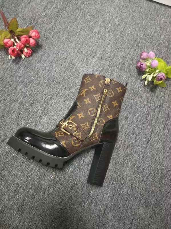 LV Short Boost Women Shoes 0015