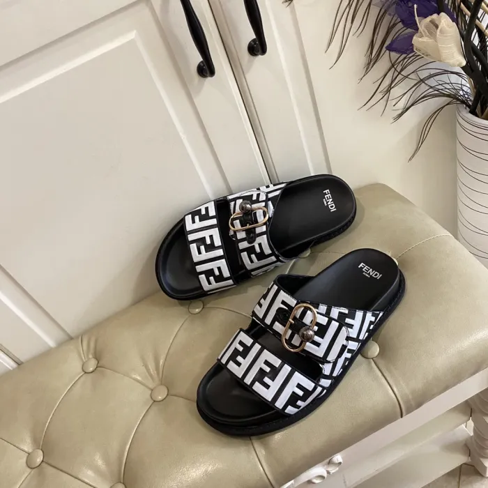 Fendi Slippers Men Shoes 001（2021）