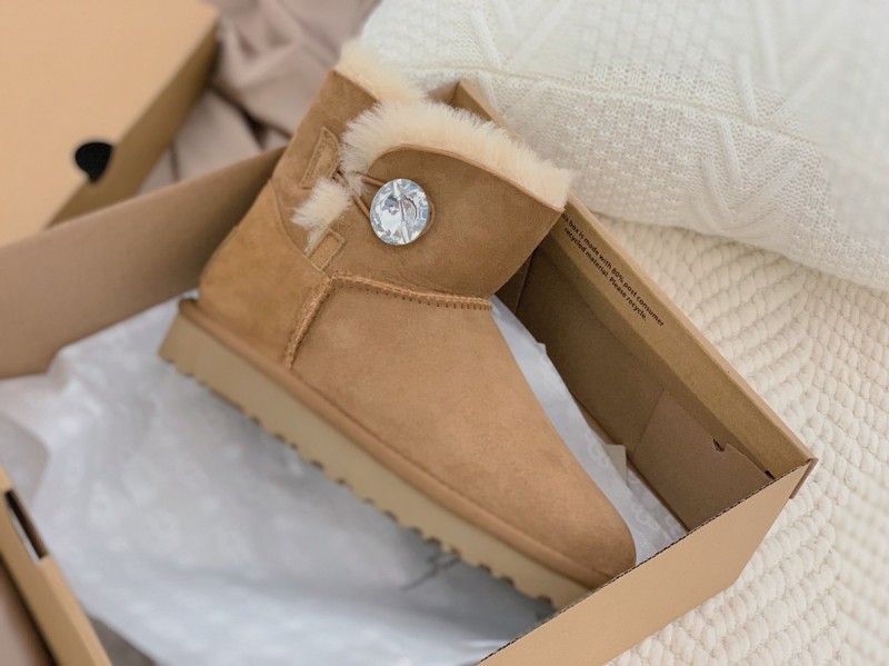 UGG Short Boost Women Shoes 005 (2021)