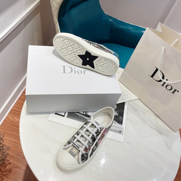 Dior Single shoes Women Shoes 0024 (2021)