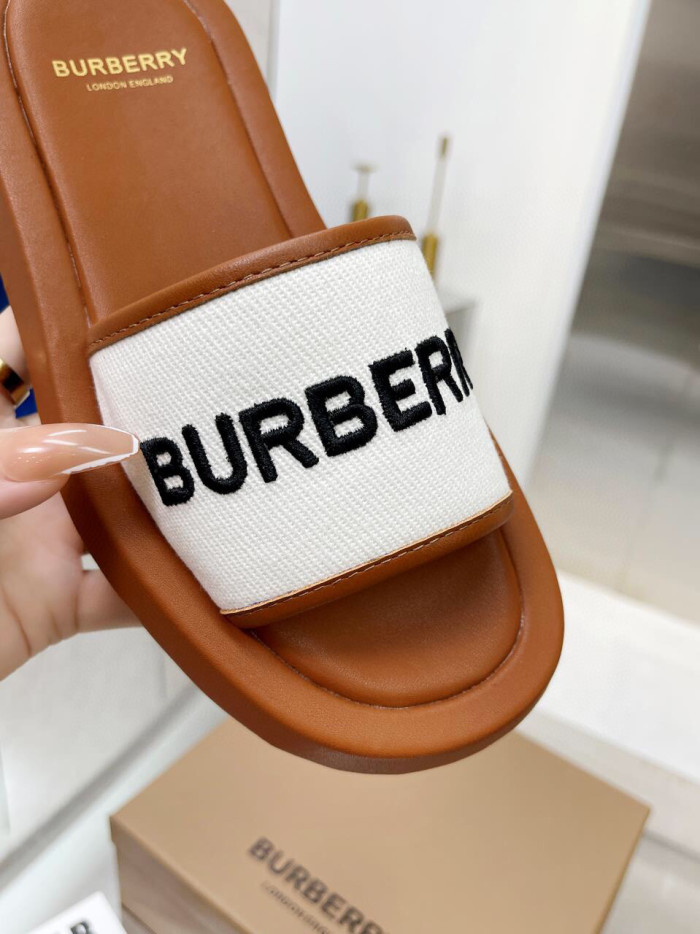 Burberry Slipper Women Shoes 004（2022）