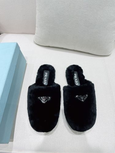 Prada Hairy slippers 0017 (2021)