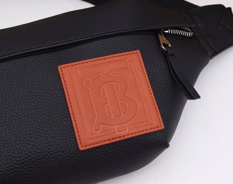 Burberry Fanny Pack 003 (2022)