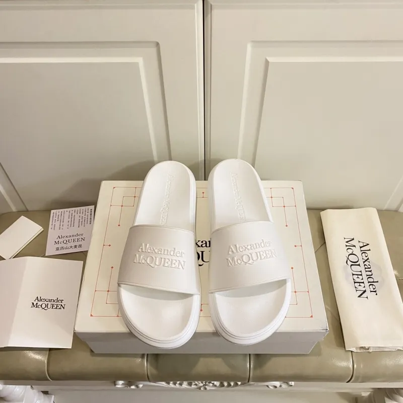 Alexander McQueen slipper 001 (2022)