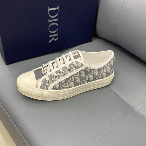 Dior Single shoes Men Shoes 0012 (2021）