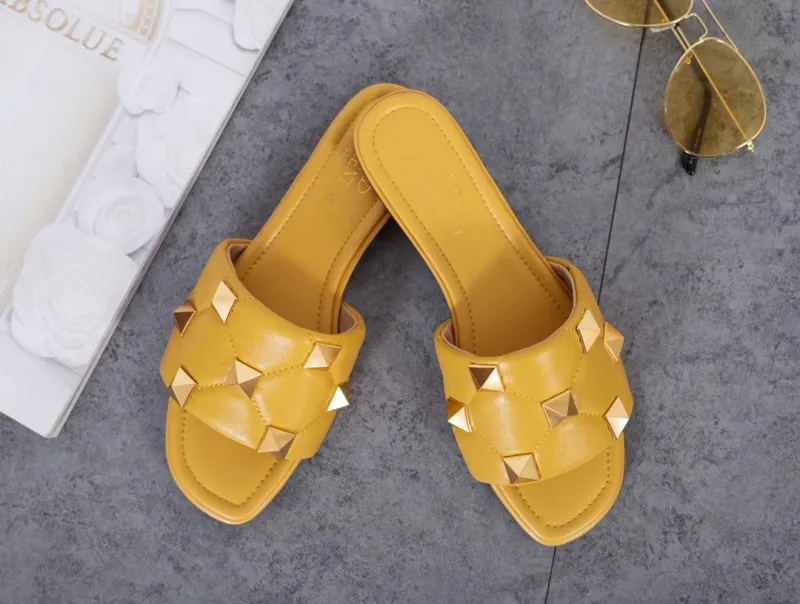 Valentino Slipper Women Shoes 001（2021）