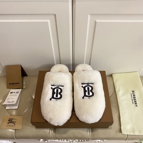 Burberry Hairy slippers 006 (2021)