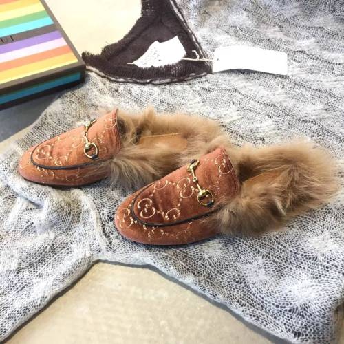 Gucci Hairy slippers 0040