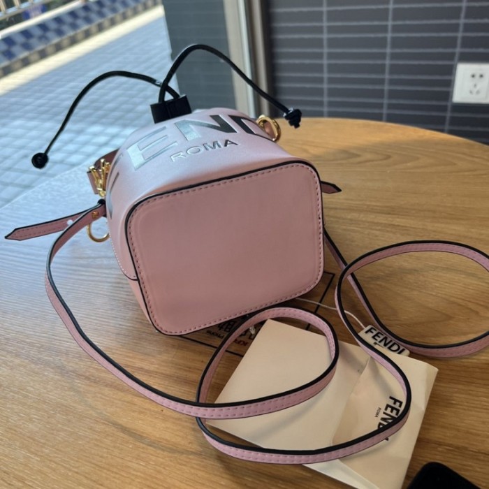 Fendi Handbag 0021（2022）