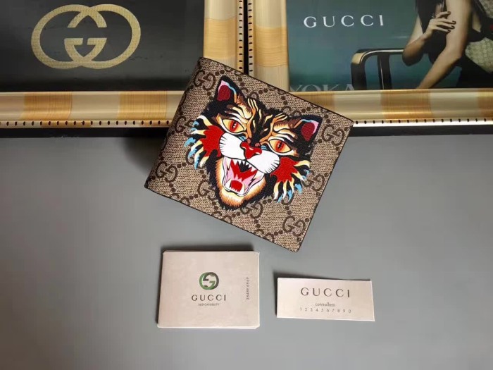 Gucci wallets 068