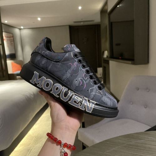Super High End Alexander McQueen Men And Women Shoes 0031 (2021)