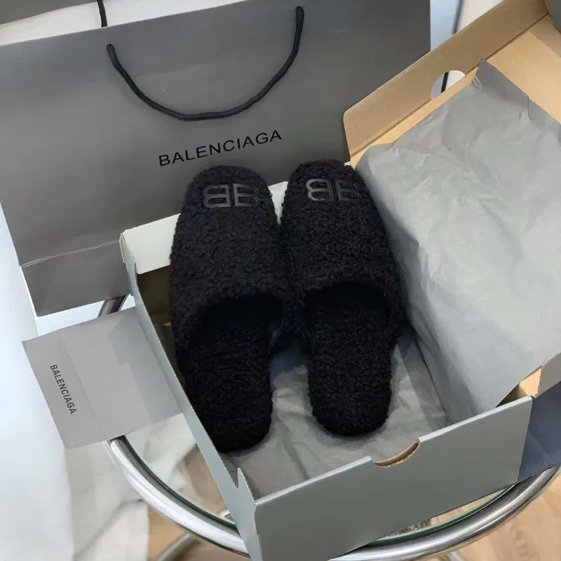 Balenciaga Hairy slippers 0015（2021）