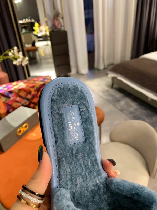 LV Hairy slippers 0016 (2021)