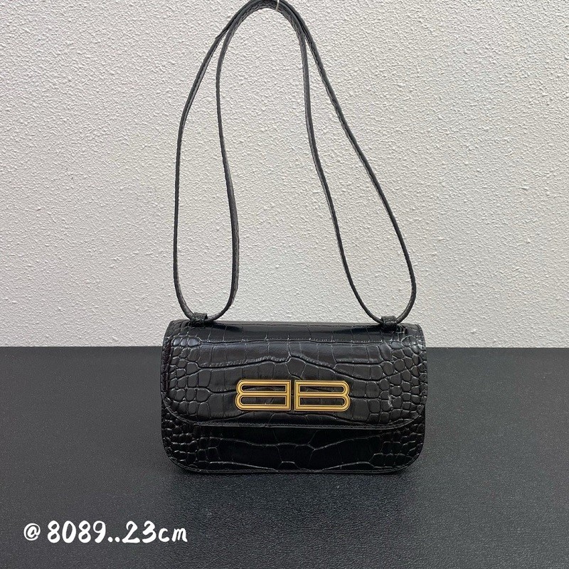 Burberry Handbags 004 (2022)