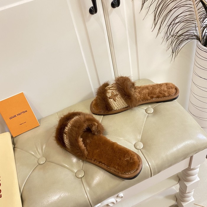 LV Hairy slippers 0028 (2021)