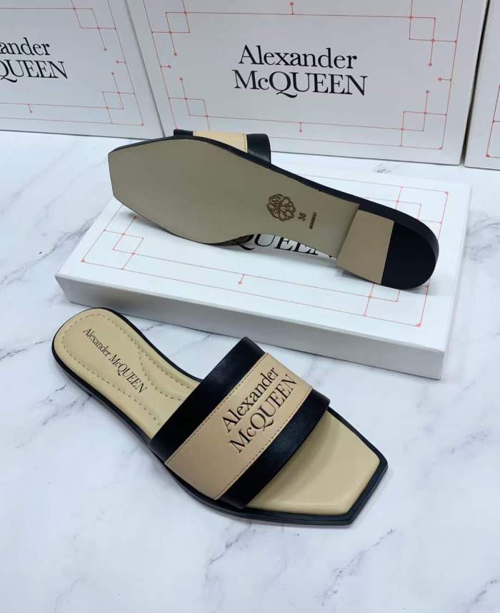 Alexander McQueen Slipper men Shoes 0016（2021）