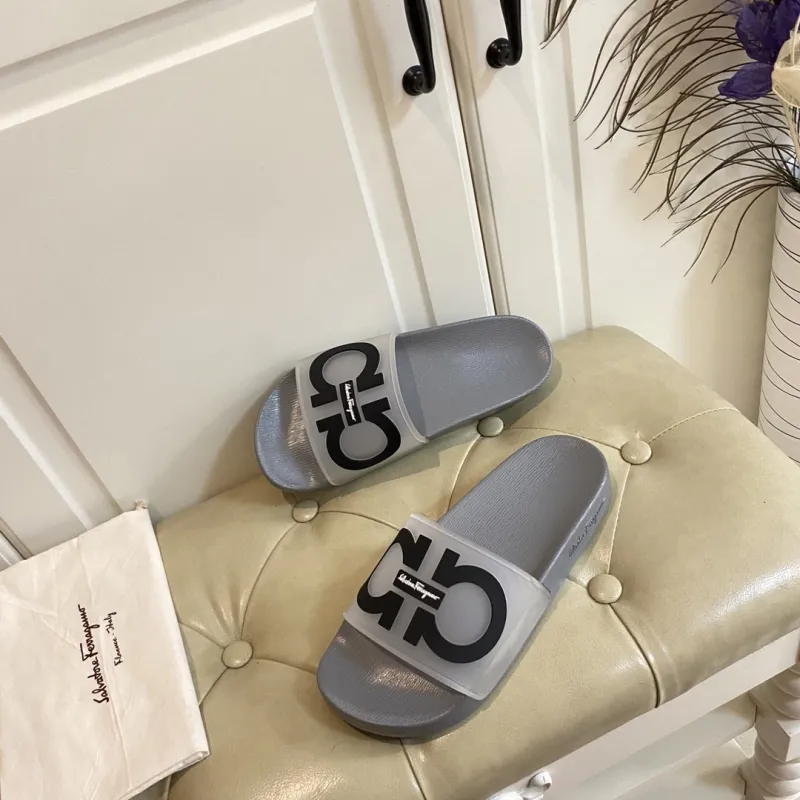 Ferragamo Slippers Men shoes 001（2021）