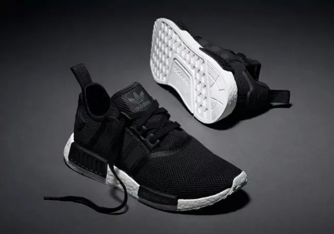 Authentic Adidas Runner R1 Mesh Monochrome