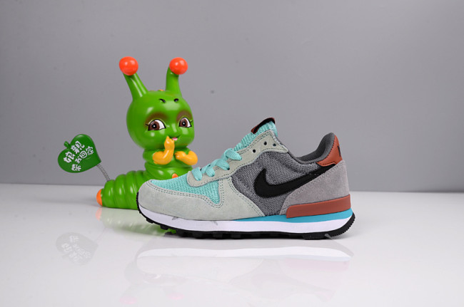 Nike HuaFu Kid Shoes 001