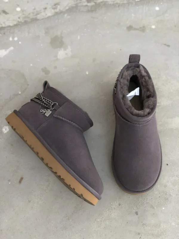 UGG Short Boost Women Shoes 0010 (2021)