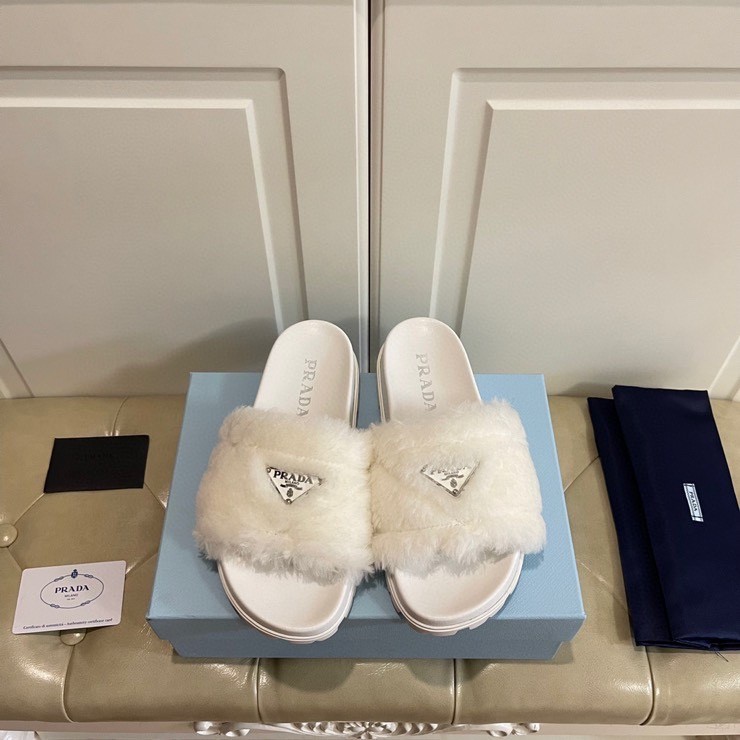 Prada Hairy slippers 007 (2021)