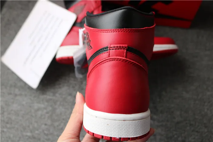 Authentic Air Jordan 1 Hi 85 Varsity Red