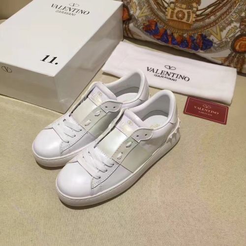 Super High End Valentino Low Top Flat Sneaker Men and Women-006