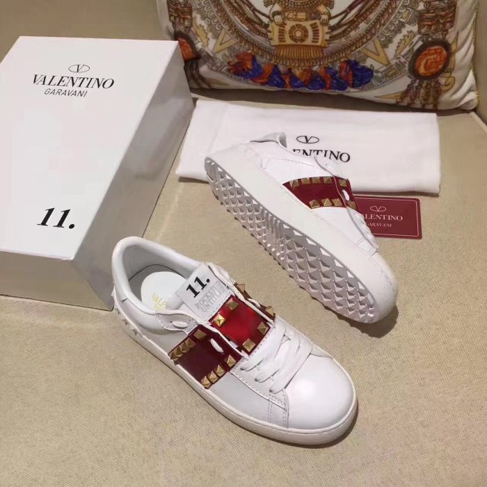 Super High End Valentino Low Top Flat Sneaker Men and Women-015
