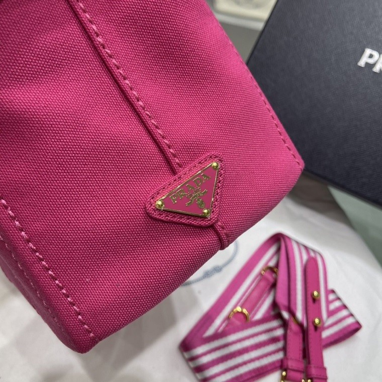 Prada Super High End Handbags 0040 (2022)