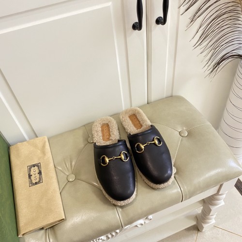Gucci Hairy slippers 0011（2021)
