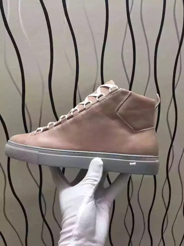 Super High End Balenciaga - 017
