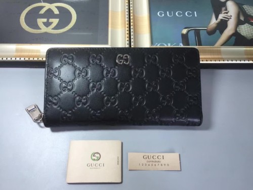 Gucci wallets 055