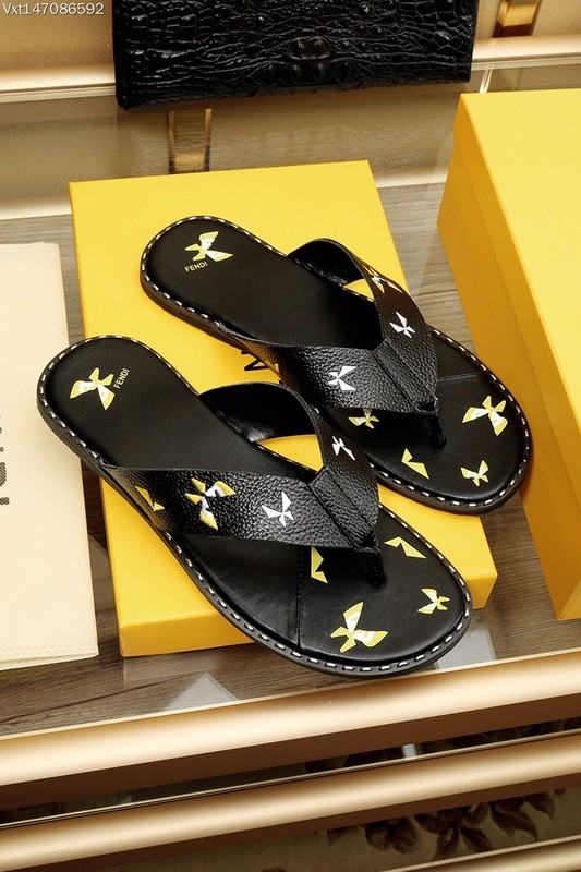 Fendi Slipper Men Shoes 0012